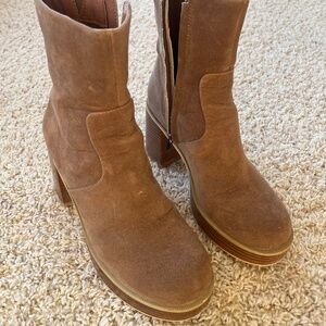 Oasis Society Platform Boots Size 8 EUC